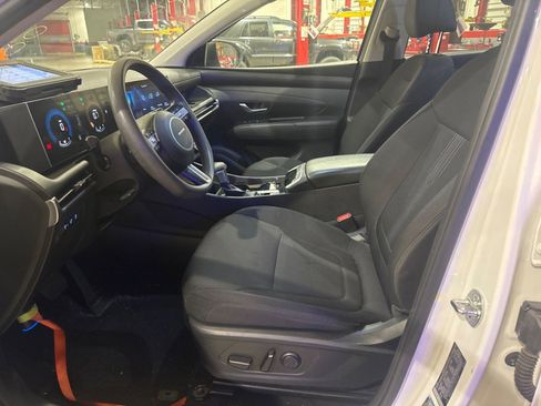 Used 2025 Hyundai Tucson SEL FWD image 14