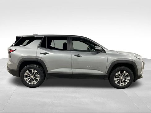 Certified 2025 Chevrolet Equinox LT AWD/4WD image 2