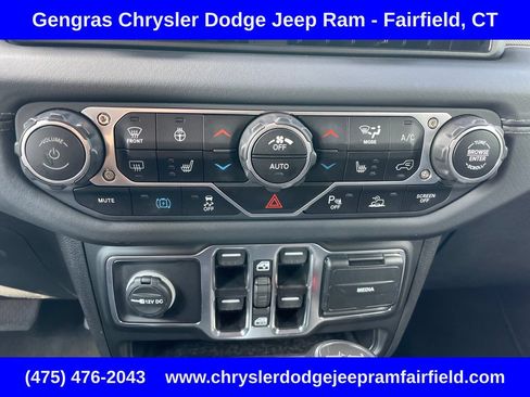 Certified 2025 Jeep Wrangler Unlimited Sahara w/ Safety Group AWD/4WD image 52