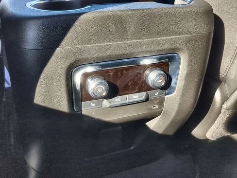 New 2026 GMC Yukon Elevation image 21