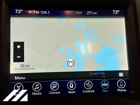 Used 2017 Chrysler 300 C image 15