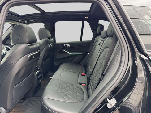 Certified 2024 BMW X5 xDrive40i w/ M Sport Package image 11