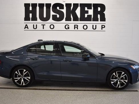 Used 2024 Volvo S60 B5 Core FWD image 2