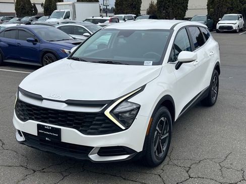 Certified 2023 Kia Sportage LX image 5