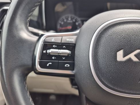 Used 2023 Kia Sorento S AWD/4WD image 19