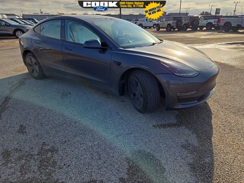 Used 2021 Tesla Model 3 Long Range image 10