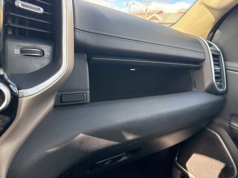 Used 2020 RAM 1500 Laramie image 16