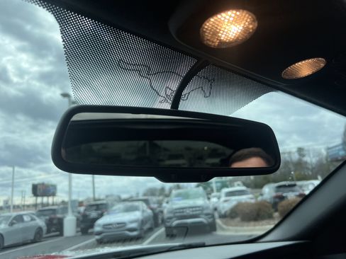 Used 2011 Ford Mustang Shelby GT500 w/ SVT Performance Pkg image 27