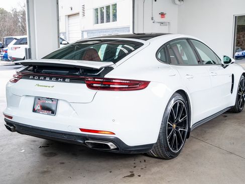 Used 2020 Porsche Panamera 4 image 6