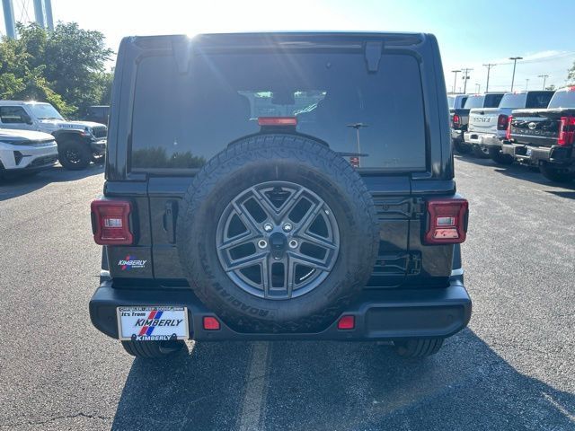 Used 2025 Jeep Wrangler Unlimited Sport AWD/4WD image 12