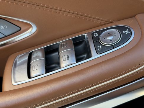Used 2017 Mercedes-Benz S 550 Cabriolet image 22