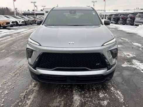 Used 2025 Buick Enclave Sport Touring w/ Power Package image 2