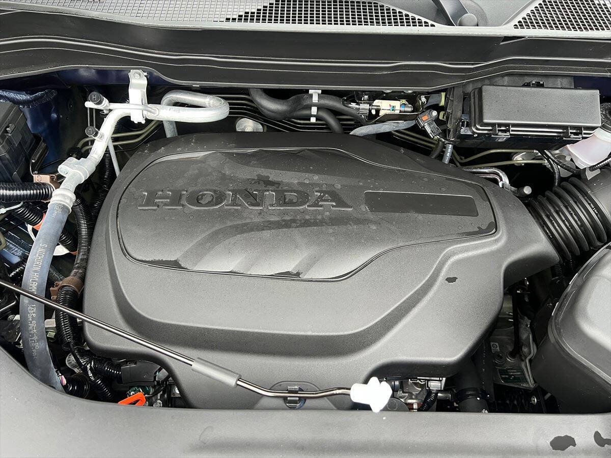 Used 2025 Honda Passport EX-L image 16