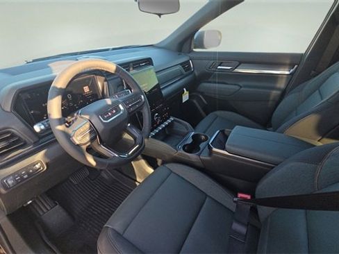 New 2026 GMC Terrain AT4 w/ LPO, Floor Liner Package image 28