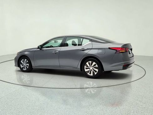 Used 2023 Nissan Altima 2.5 S FWD image 4