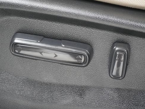 Used 2017 Honda CR-V EX image 15