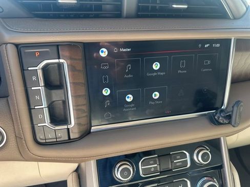 Used 2022 GMC Yukon XL Denali w/ Denali Premium Package image 31