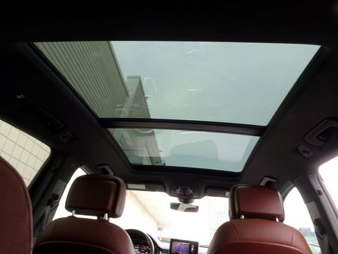 Used 2018 Audi Q5 2.0T Premium Plus w/ Premium Plus Package image 15