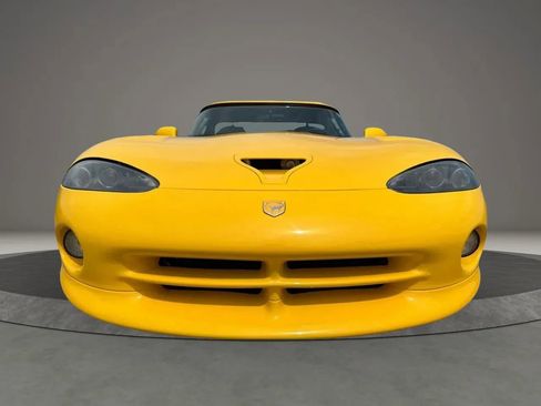 Used 2002 Dodge Viper RT/10 RWD image 7