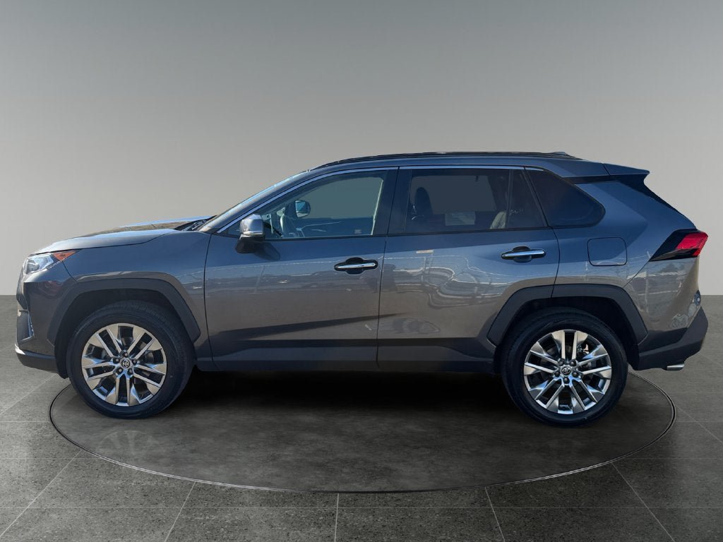 Used 2021 Toyota RAV4 Limited w/ Limited Grade Weather Package AWD/4WD image 5