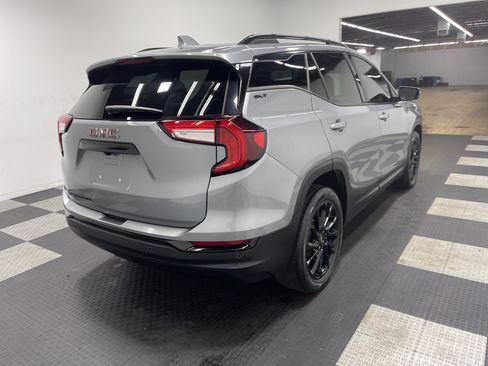 Used 2023 GMC Terrain SLT w/ Elevation Edition image 5