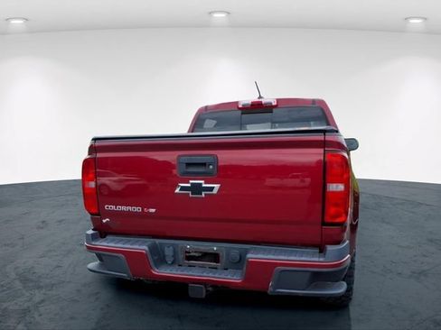 Used 2017 Chevrolet Colorado Z71 AWD/4WD image 10