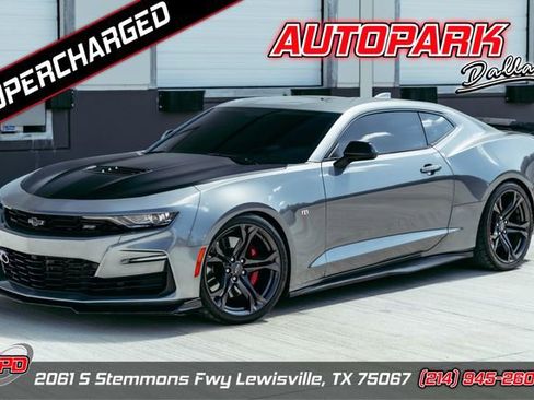 Used 2020 Chevrolet Camaro SS RWD image 1