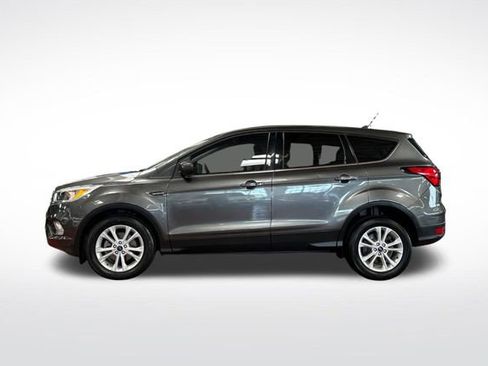 Used 2019 Ford Escape SE FWD image 8