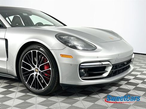 Used 2022 Porsche Panamera GTS image 53