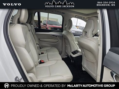 Used 2018 Volvo XC90 T6 Momentum w/ Convenience Package image 31