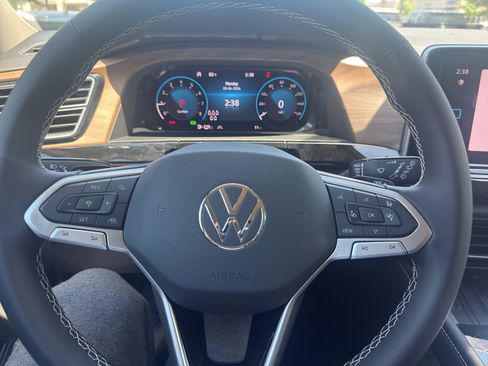 New 2026 Volkswagen Atlas SE FWD image 15