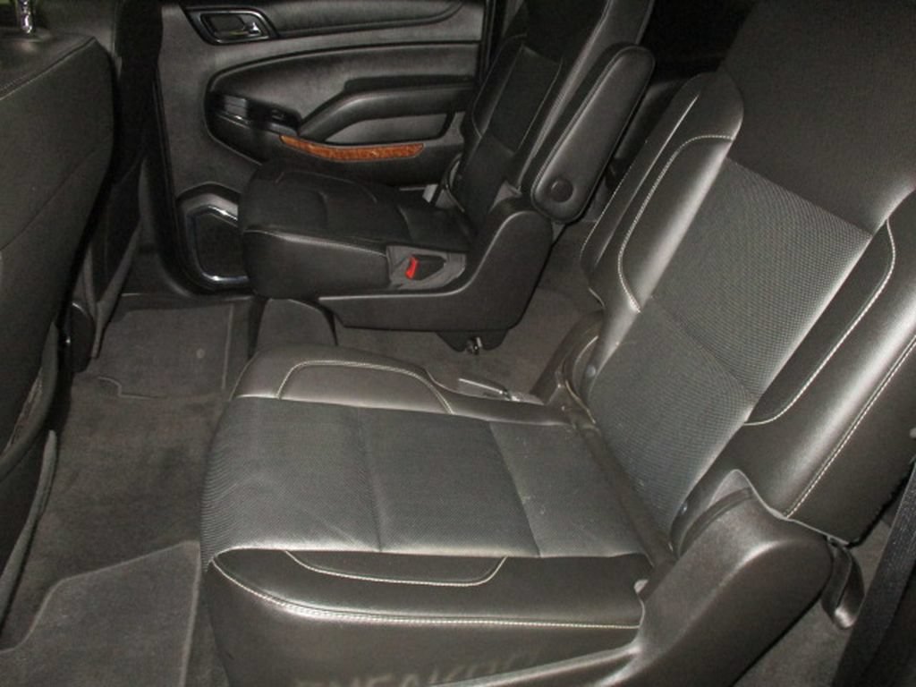 Used 2018 Chevrolet Suburban Premier AWD/4WD image 15