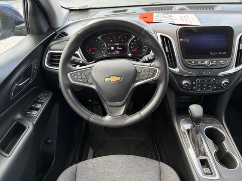 Used 2022 Chevrolet Equinox LT FWD image 15