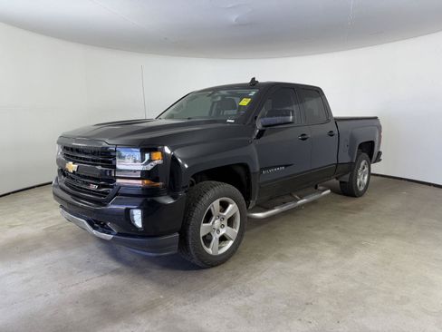 Used 2018 Chevrolet Silverado 1500 LT w/ All Star Edition AWD/4WD image 12