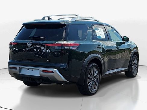 Used 2024 Nissan Pathfinder SL w/ SL Premium Package FWD image 5