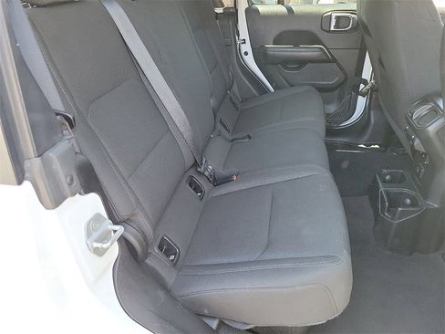 Used 2022 Jeep Gladiator Overland w/ Trailer Tow Package image 19