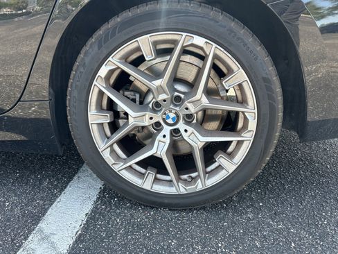 Certified 2025 BMW 330i Sedan image 5