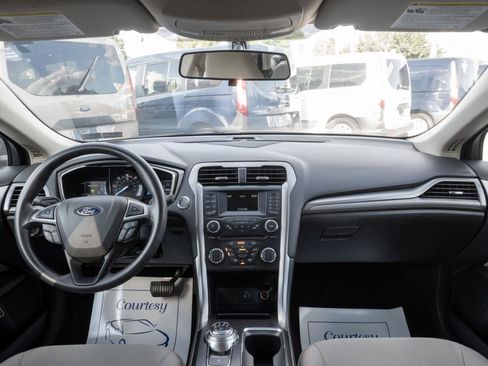 Used 2018 Ford Fusion S FWD image 2