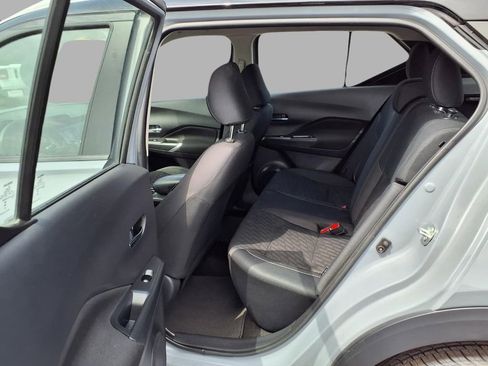 Used 2023 Nissan Kicks SV FWD image 21
