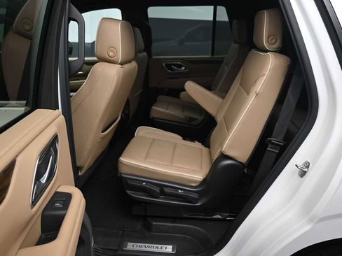 Used 2021 Chevrolet Tahoe Premier AWD/4WD image 27