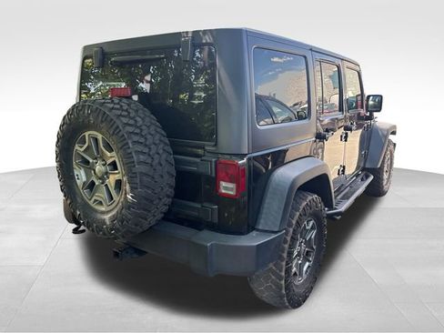 Used 2017 Jeep Wrangler Unlimited Rubicon w/ Connectivity Group AWD/4WD image 3