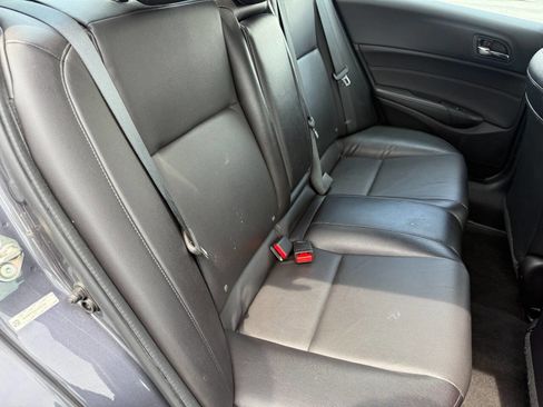 Used 2017 Acura ILX FWD image 25
