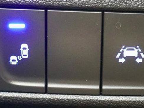 Used 2019 Hyundai Kona SEL AWD/4WD image 30