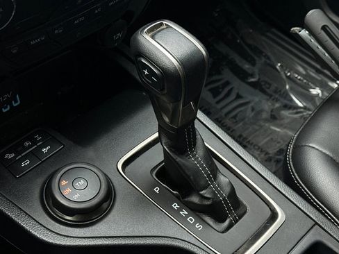 Used 2023 Ford Ranger XLT w/ Tremor Off-Road Package AWD/4WD image 16