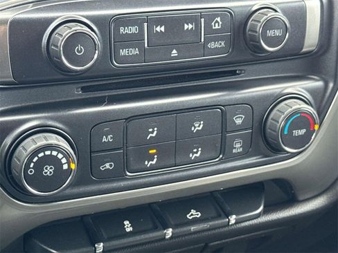 Used 2018 Chevrolet Silverado 1500 LT w/ LT Convenience Package image 22