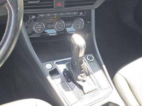 Used 2021 Volkswagen Jetta SEL FWD image 8
