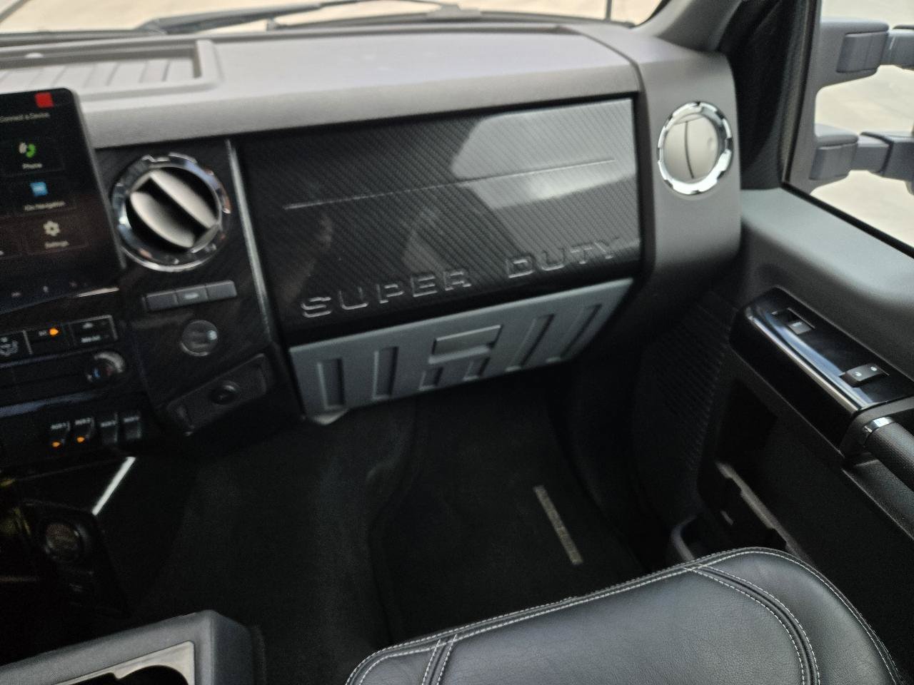 Used 2026 Ford F650 2WD Crew Cab Super Duty image 32