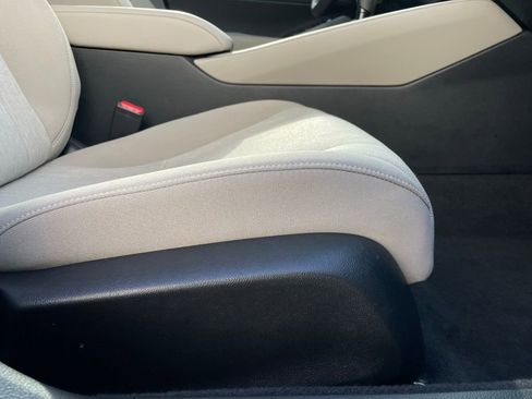 Certified 2025 Honda Accord SE image 30