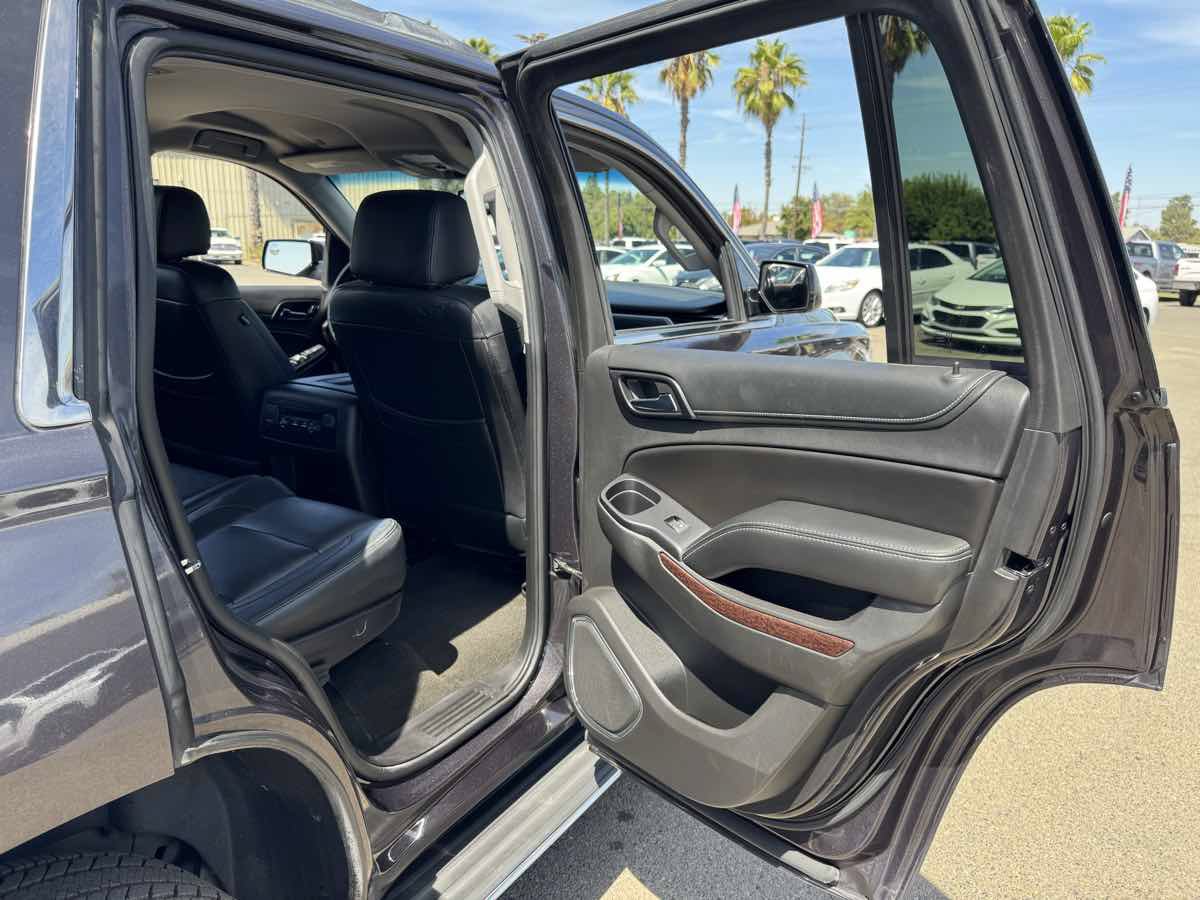 Used 2017 GMC Yukon SLE w/ SLE Value Package AWD/4WD image 18