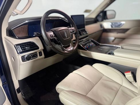 Used 2019 Lincoln Navigator Reserve w/ Cargo Package AWD/4WD image 15